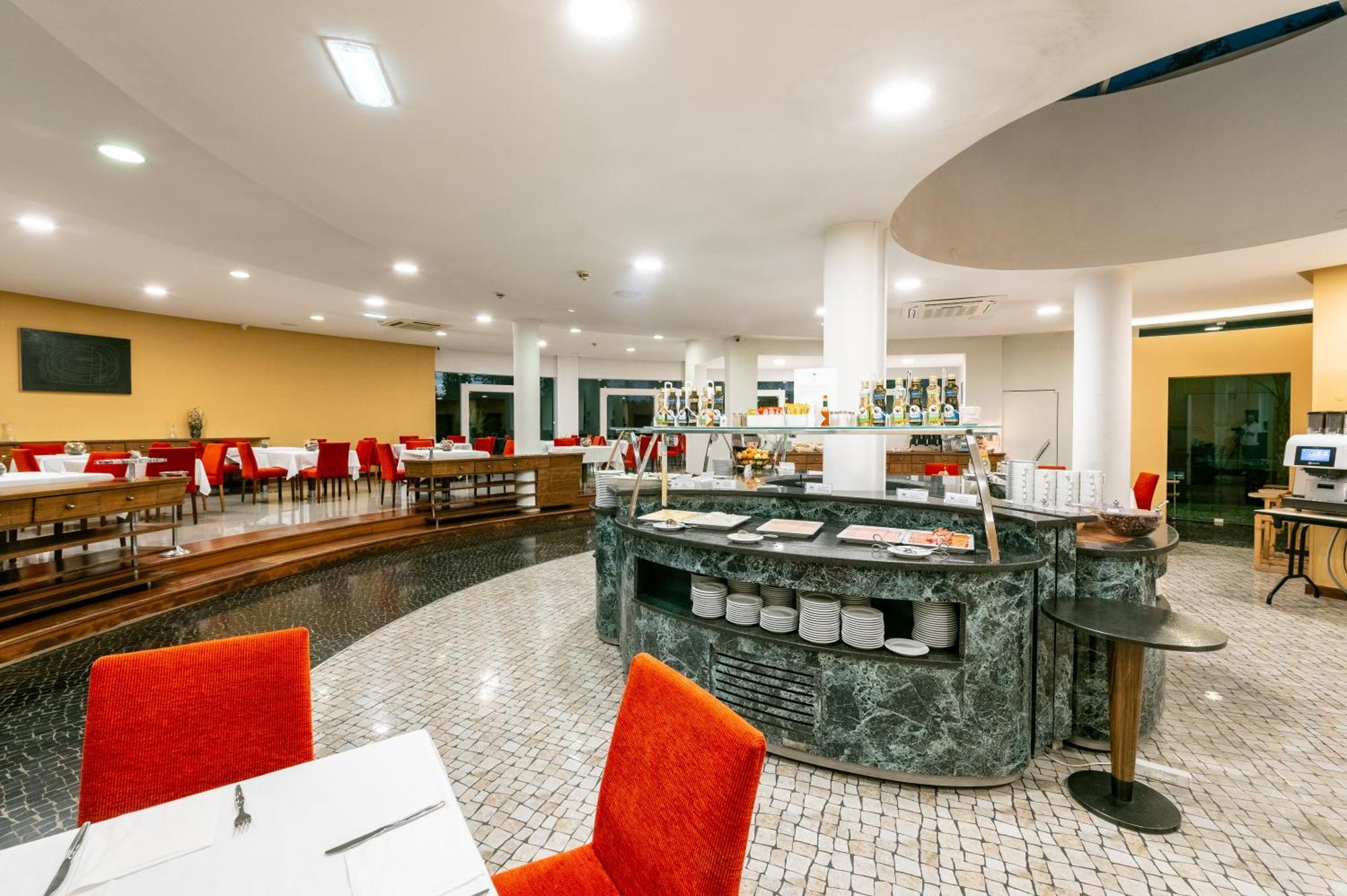 Leziria Parque Hotel วีลาฟรังกา เด ชีรา ภายนอก รูปภาพ